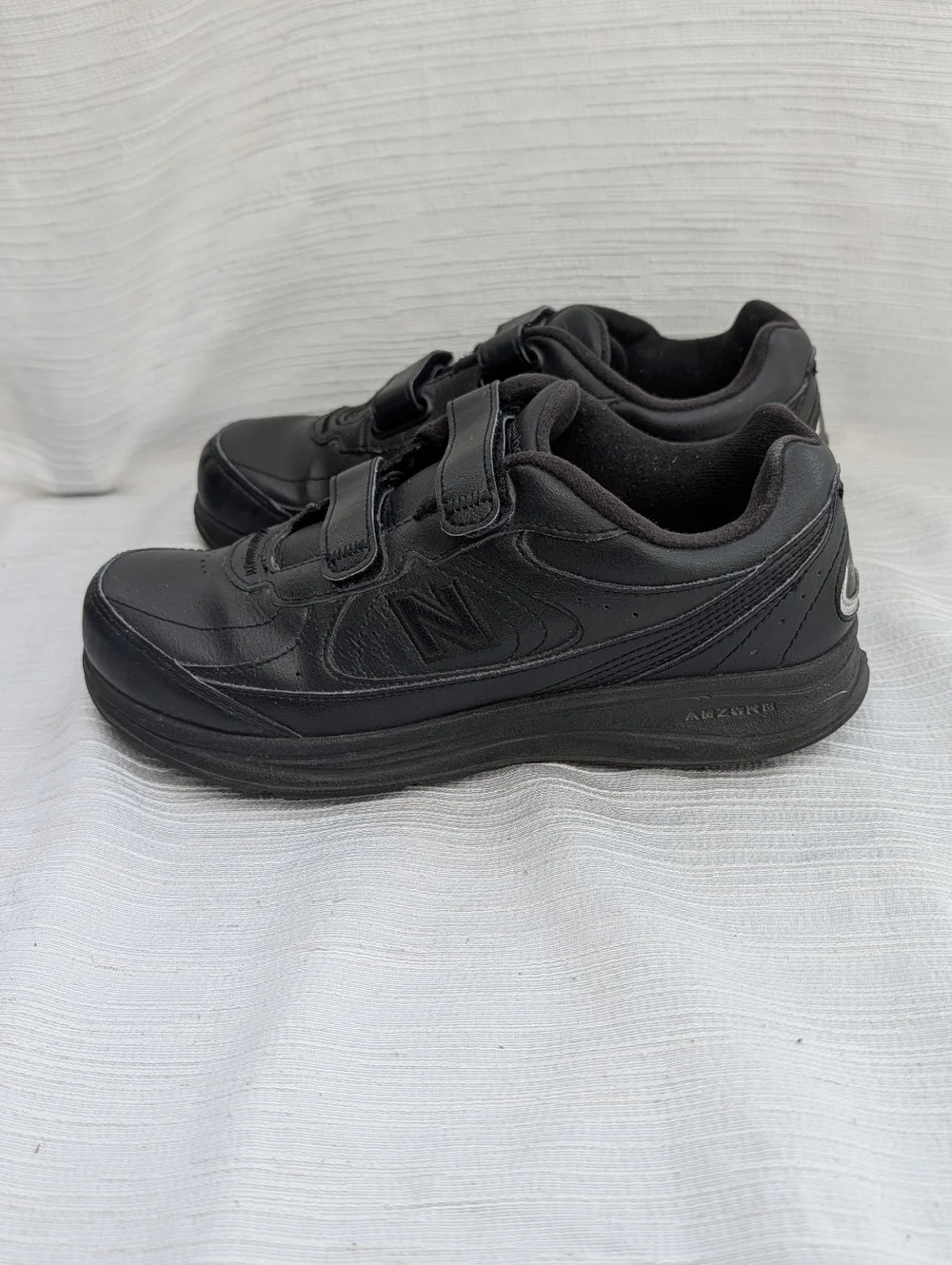 New Balance Mens 577 Walking Shoe, Black Size 7